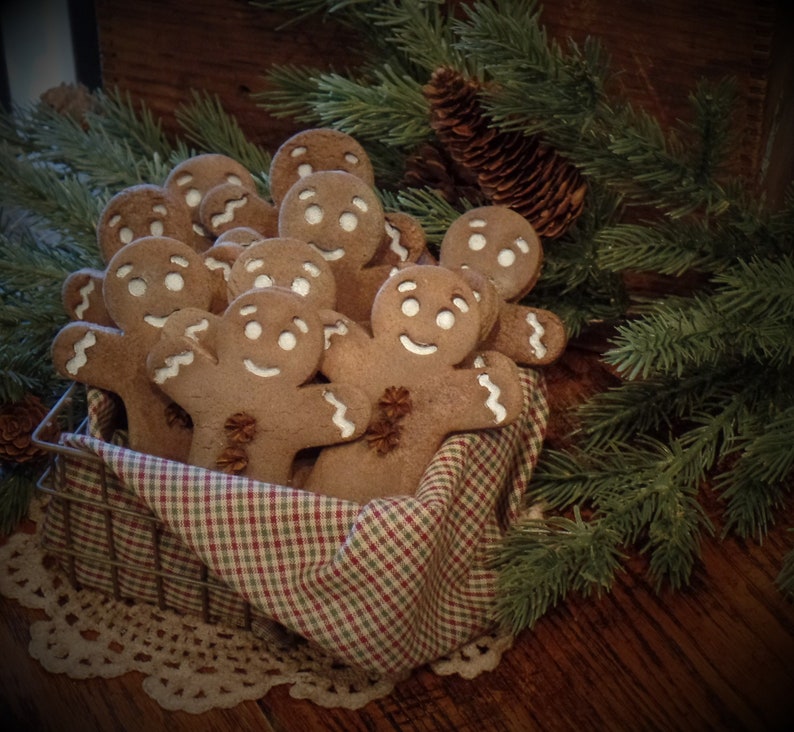 Primitive Rustic Farmhouse Faux Gingerbread Men Cookies~Christmas Tiered Tray Bowl Fillers~Christmas Ornies Decor~Christmas Tree Tucks~